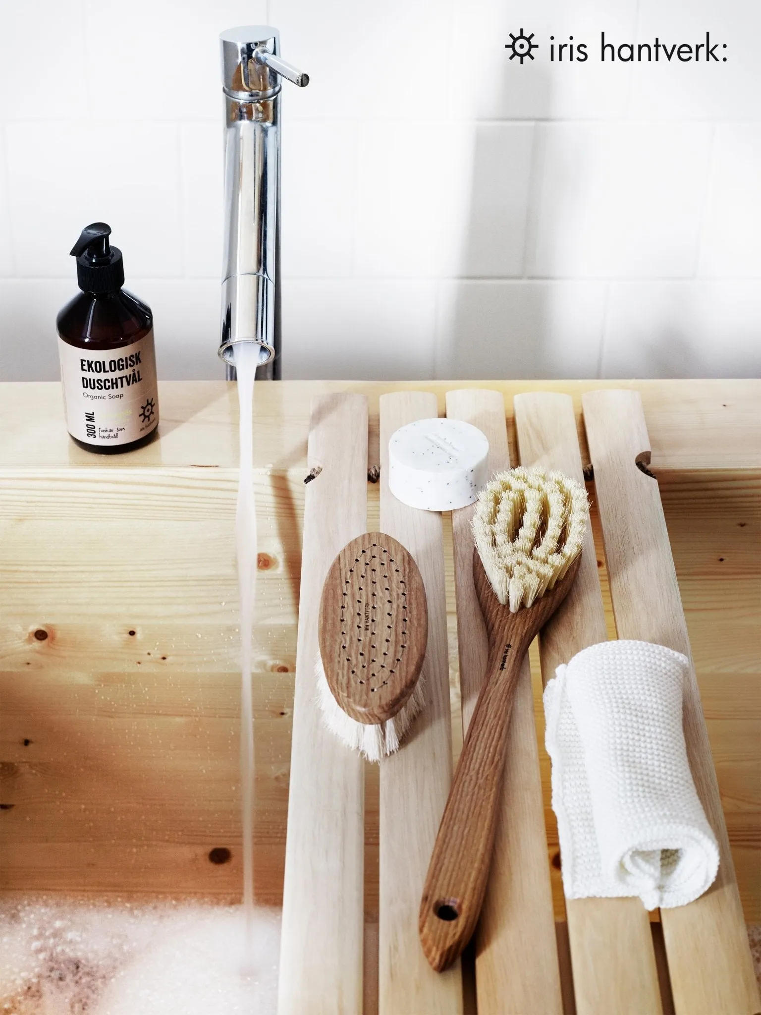 Bath Brush With Handle