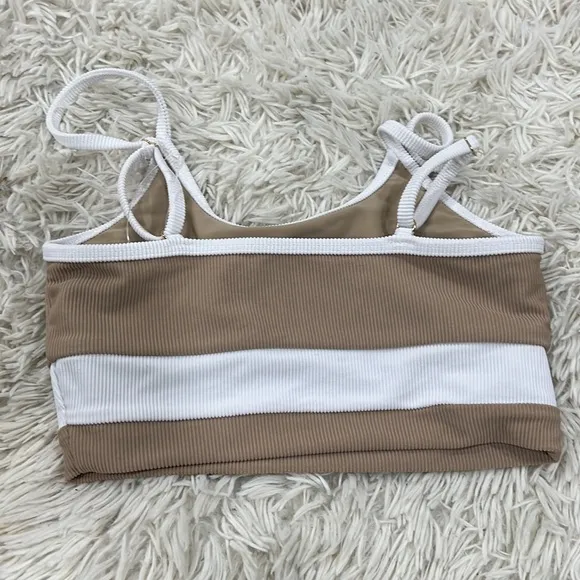 BEACH RIOT Eva Sports Bra in Taupe &amp; White