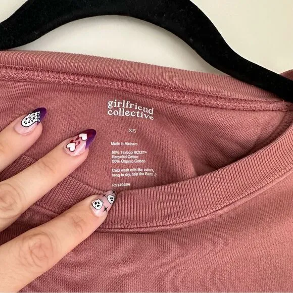Girlfriend Collective Mauve 50/50 cropped crewneck sweater