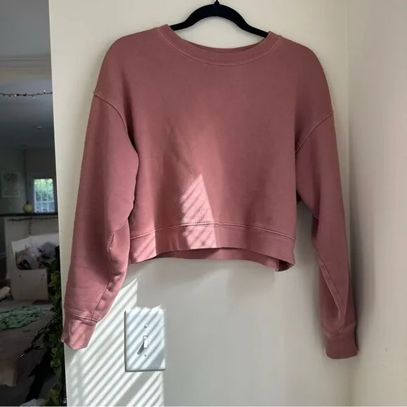 Girlfriend Collective Mauve 50/50 cropped crewneck sweater