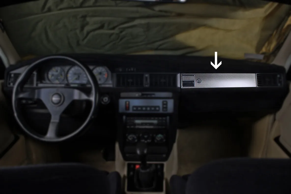 Glove box - Carbon fiber trim