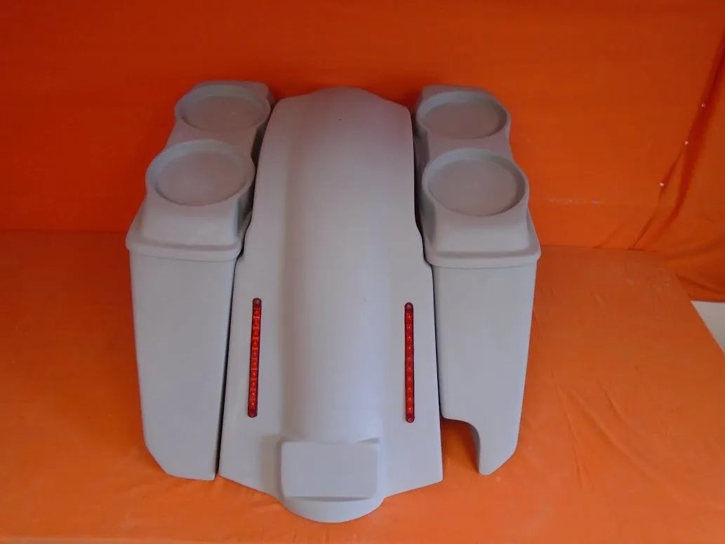 Harley Davidson 5" Heritage Softail Extended Saddlebags Dual 6.5" Speaker Lids   LED Fender Right Cutout