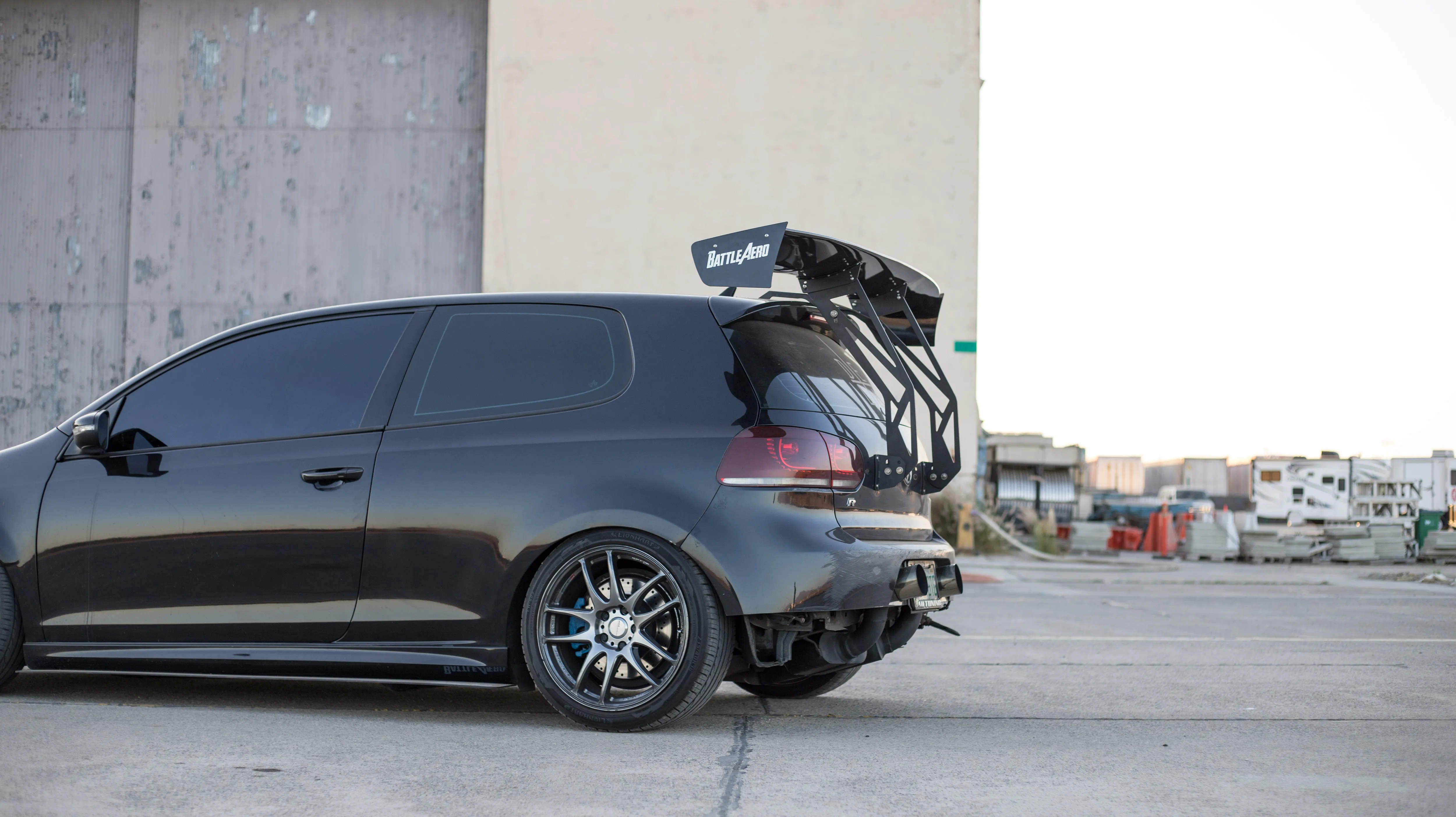 Hatch Mount Wing for VW Golf / GTI (MK6)