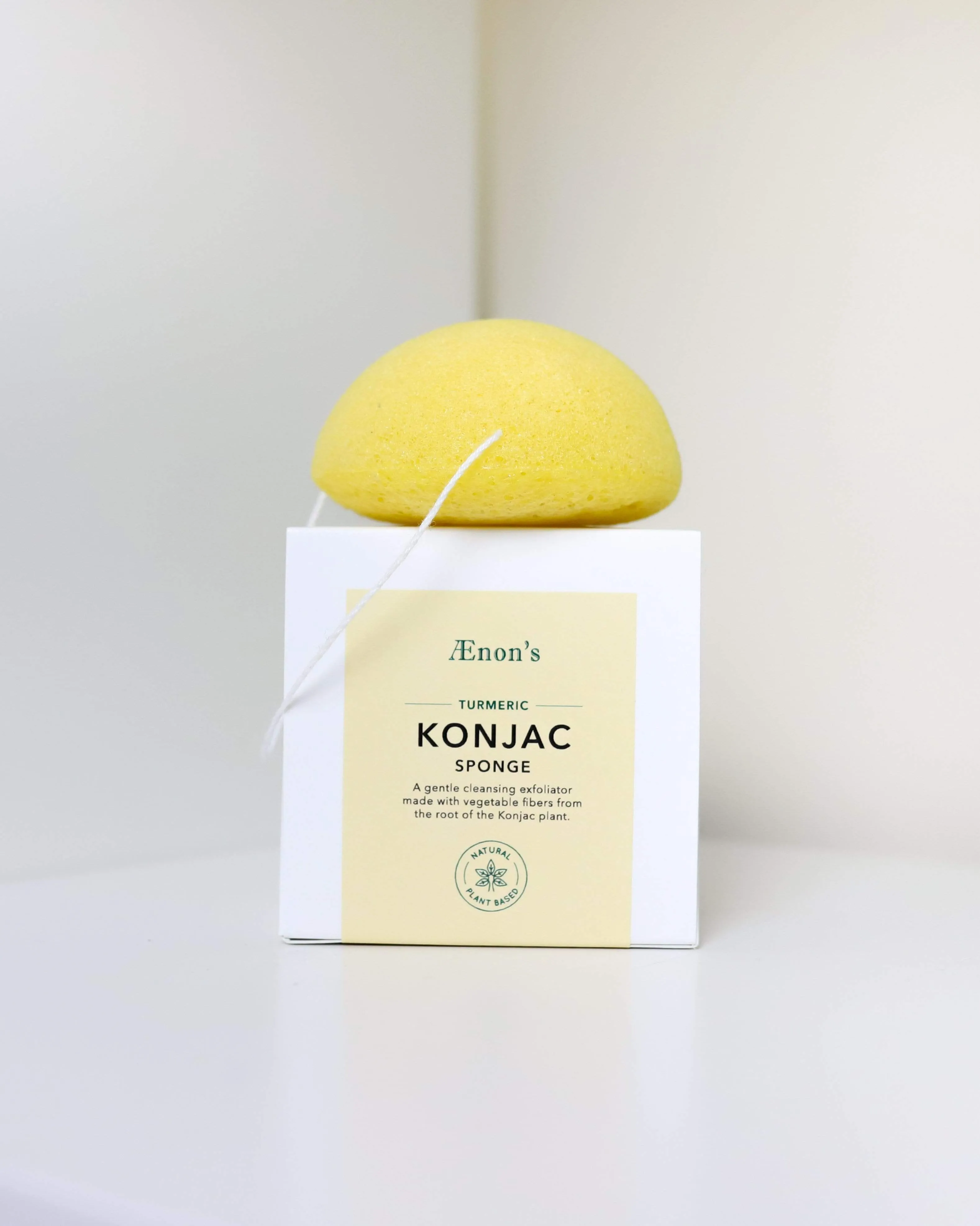 Konjac Cleansing Sponge in Turmeric