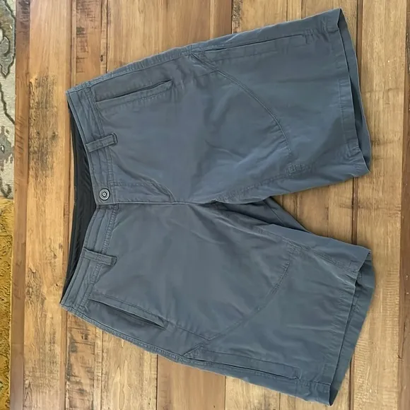 Kuhl Hiking Shorts Size 8