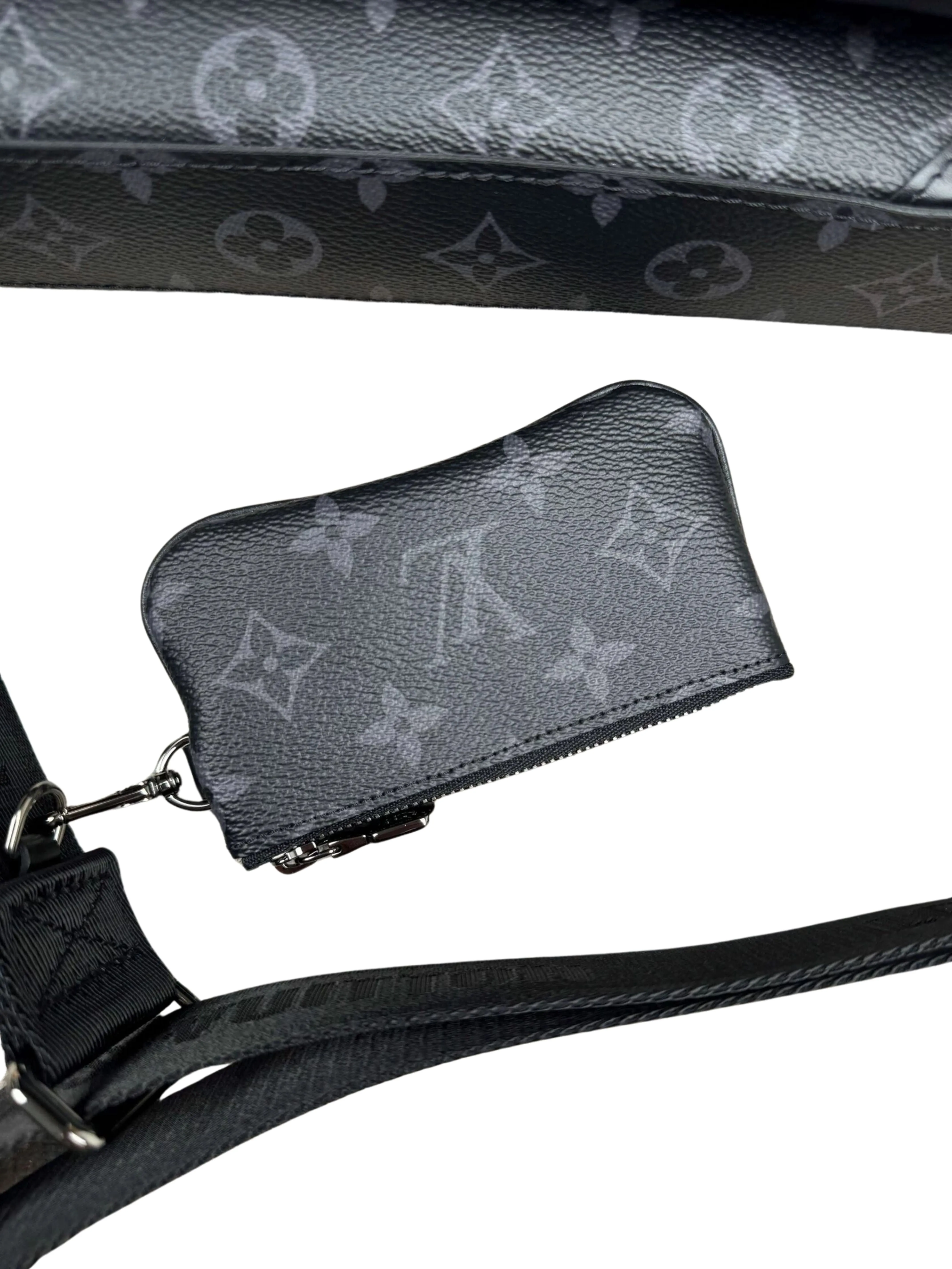 Louis Vuitton Trio Messenger Bag (Unused)