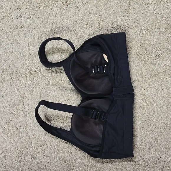 Lululemon bra size 8/10 with padding