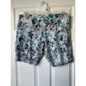 Lululemon Shorts Size 18 Women's Blue Gray Tie Dye Compression Gym
