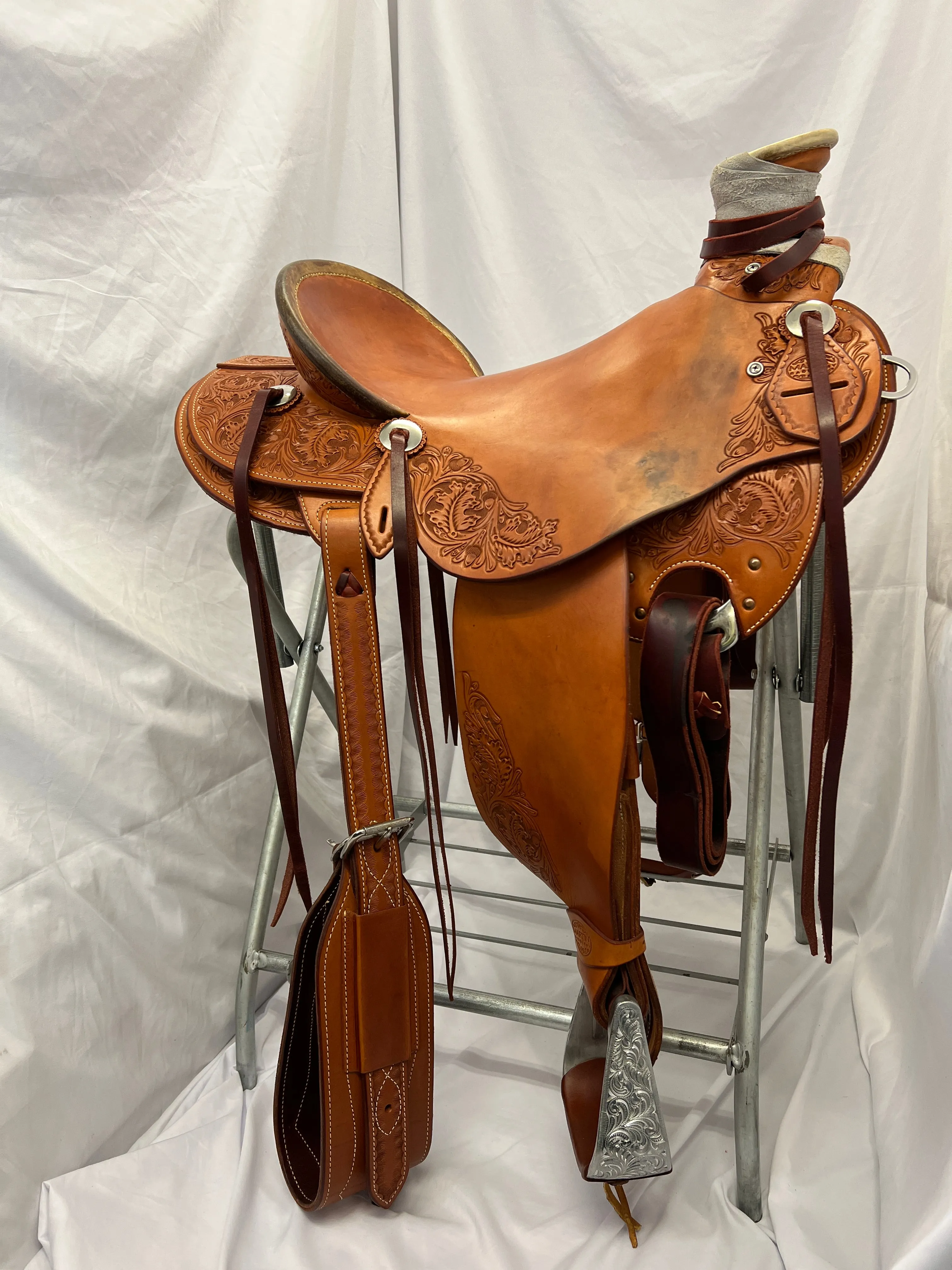Martin Saddlery 16.5” Buckaroo Western Saddle