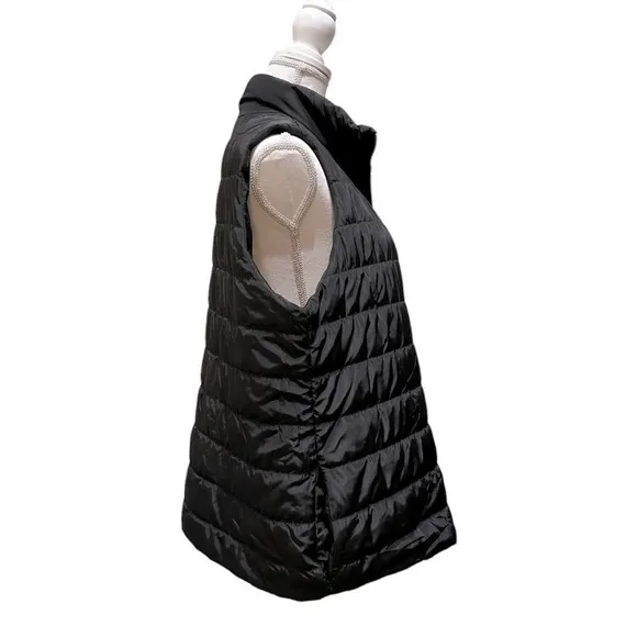Michael Kors - jet black puffer Vest with gold hardware, size1X Women’s, EUC