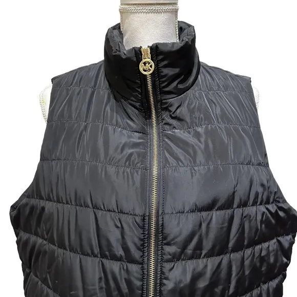 Michael Kors - jet black puffer Vest with gold hardware, size1X Women’s, EUC