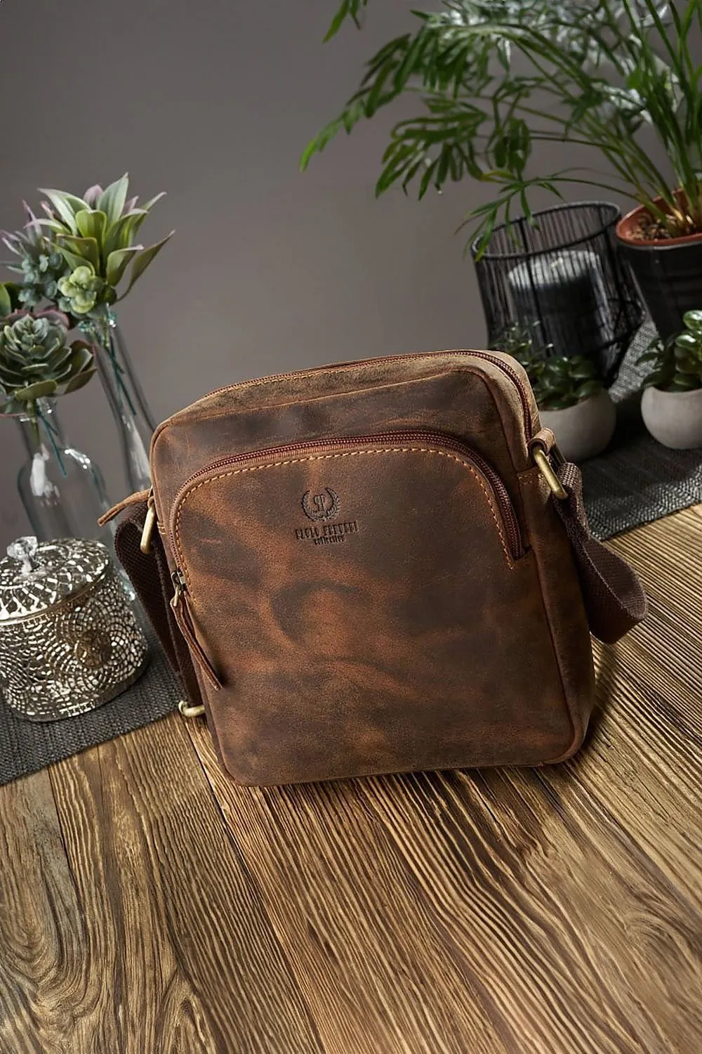 Natural leather bag