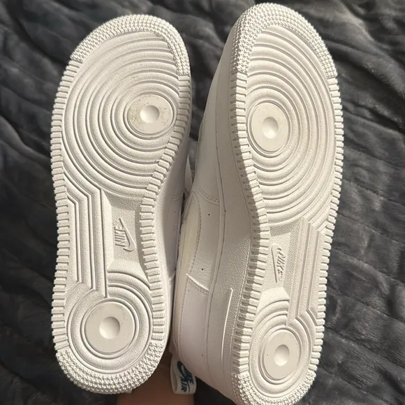Nike Air Force 1 size 7 youth 8 women’s