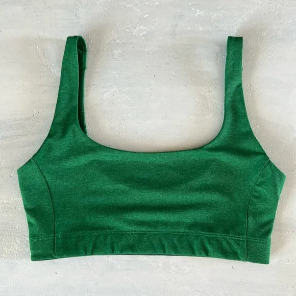 NWOT Outdoor Voices Double Time Sports Bra in Spearmint S High Support SPF 50