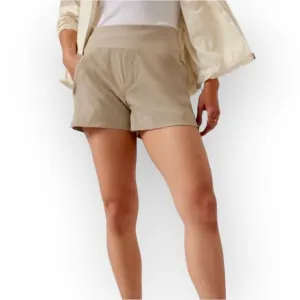 NWT Athleta Trekkie North Short