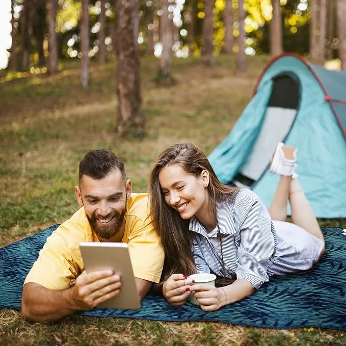 Outdoor Waterproof Blanket, Foldable Fleece Stadium Blanket for Outdoor Sports Event,Camping,Concerts, Car,Pet,Picnics -Windproof, Wearable,Machine Washable 80"x58"