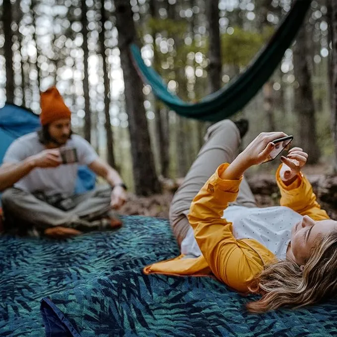 Outdoor Waterproof Blanket, Foldable Fleece Stadium Blanket for Outdoor Sports Event,Camping,Concerts, Car,Pet,Picnics -Windproof, Wearable,Machine Washable 80"x58"