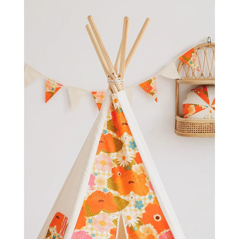 Picnic With Flowers Teepee - Beige, Orange & Green
