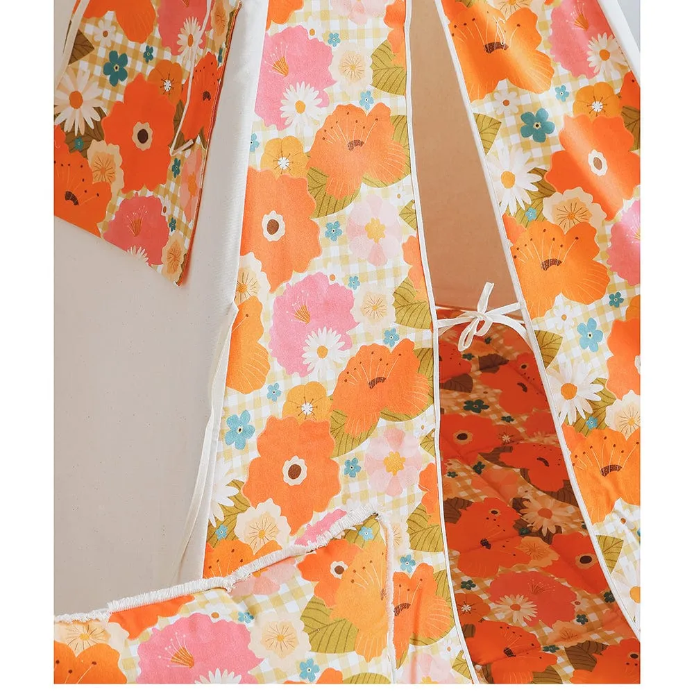 Picnic With Flowers Teepee - Beige, Orange & Green