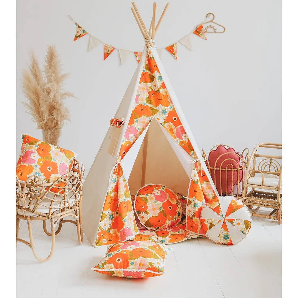 Picnic With Flowers Teepee - Beige, Orange & Green