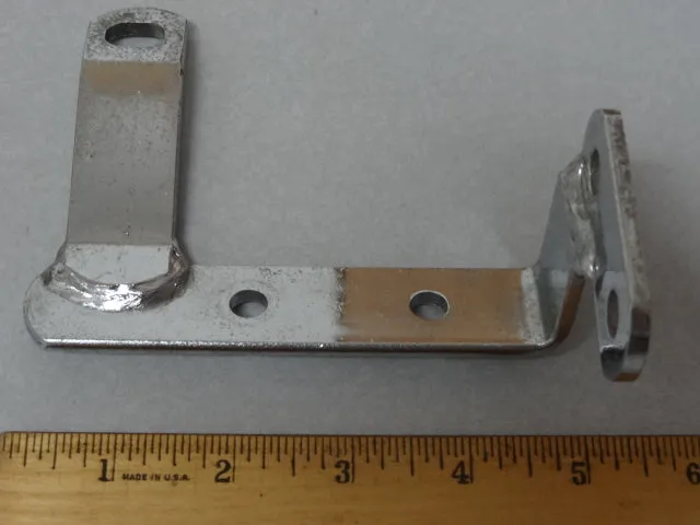RH BRACKET, BLACK (#18506850)