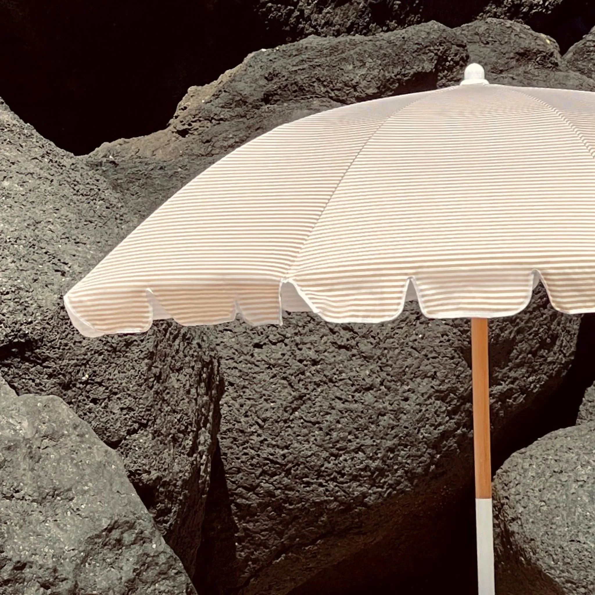 SUNNYLife Beach Umbrella Mango Bay Golden Mustard Stripe