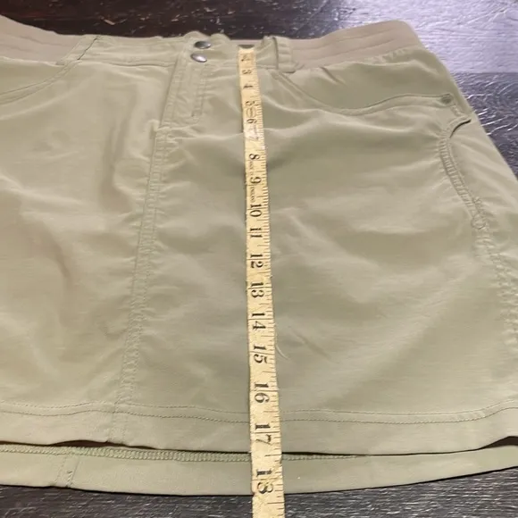 Title Nine Recycled Clamber 2.0Hiking Skort Timber Wolf TanSize 14.