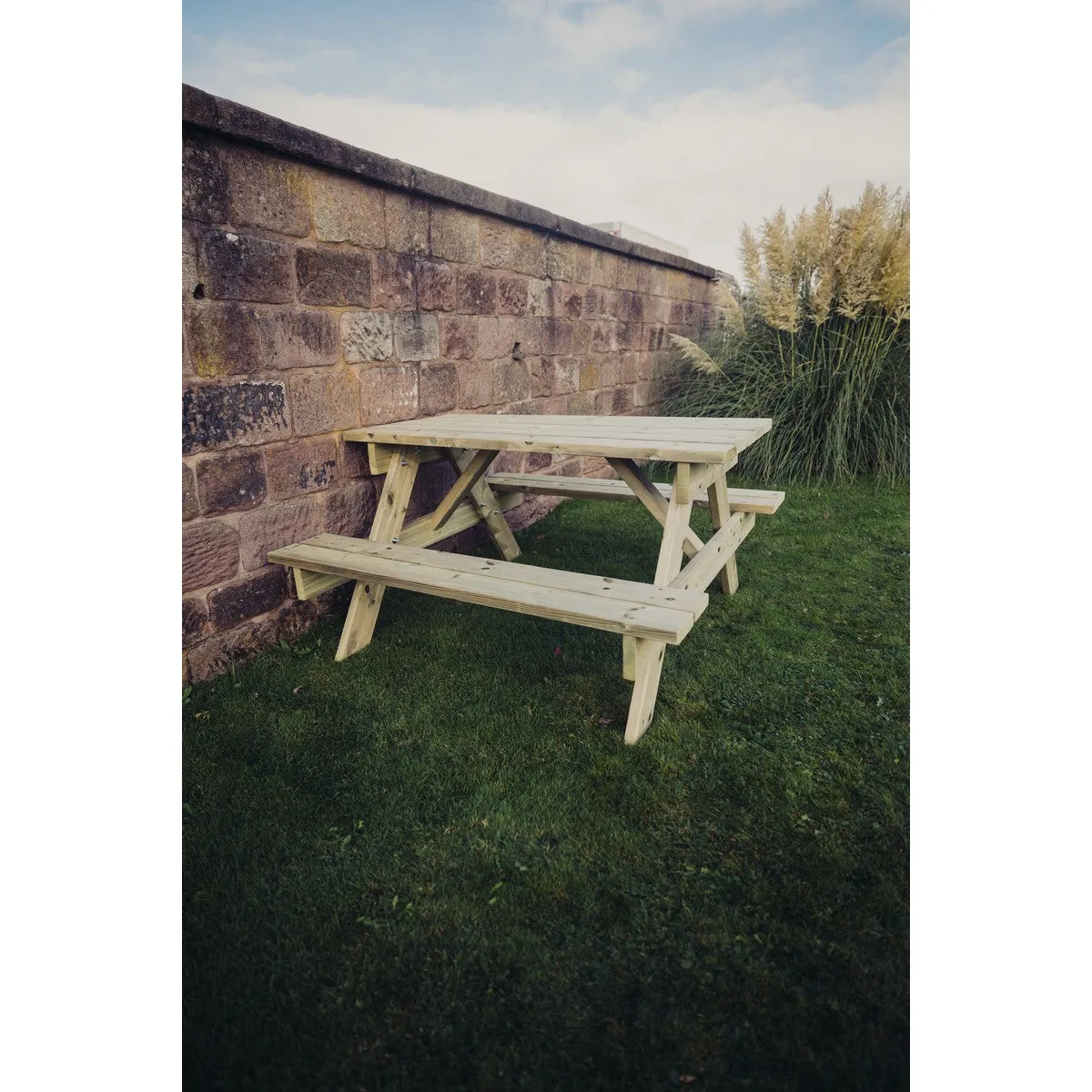 Traditional Garden Picnic Table by Churnet Valley - 4 Seats - PT101