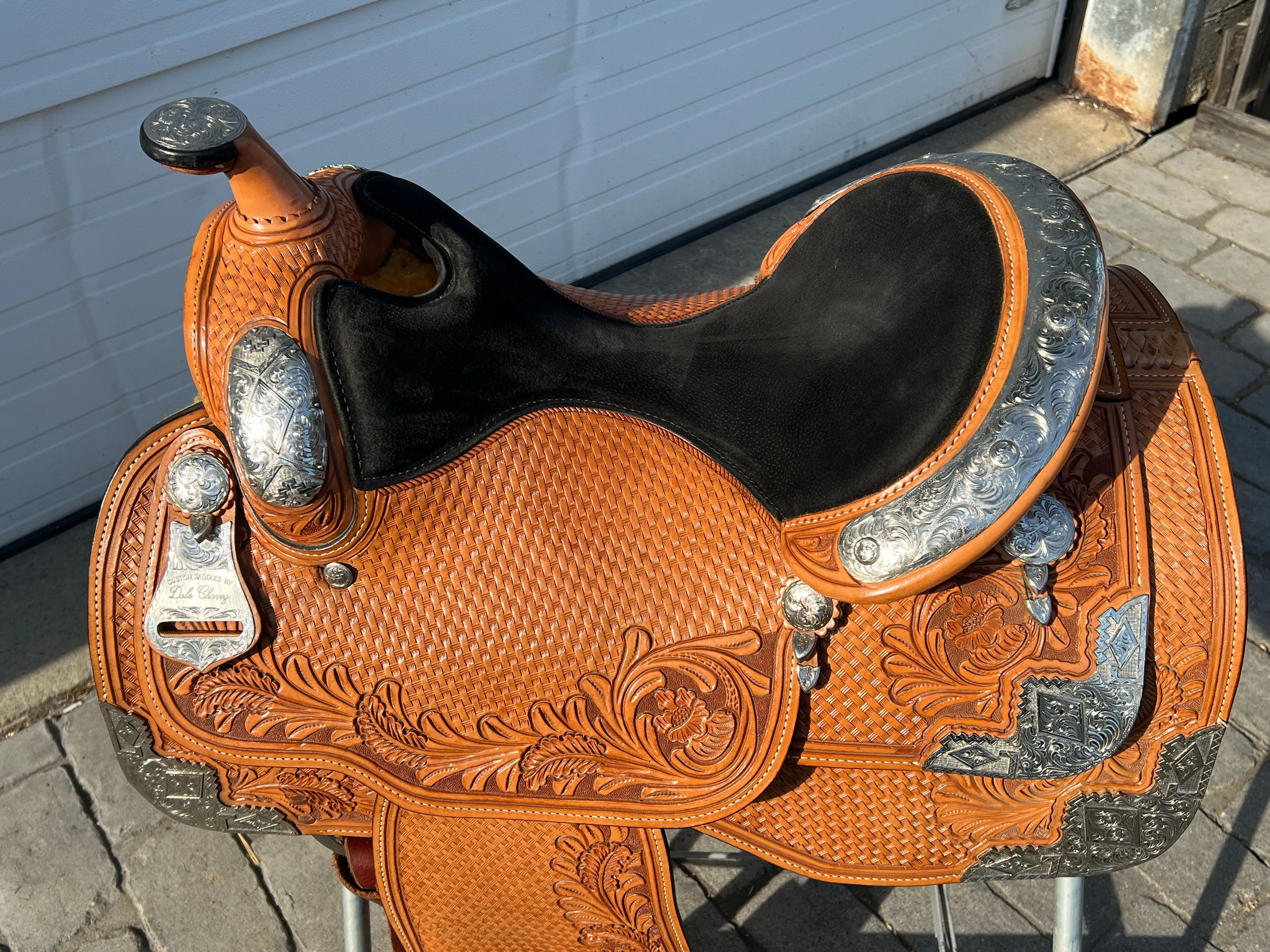 Used Dale Chavez 16” Western Show Saddle