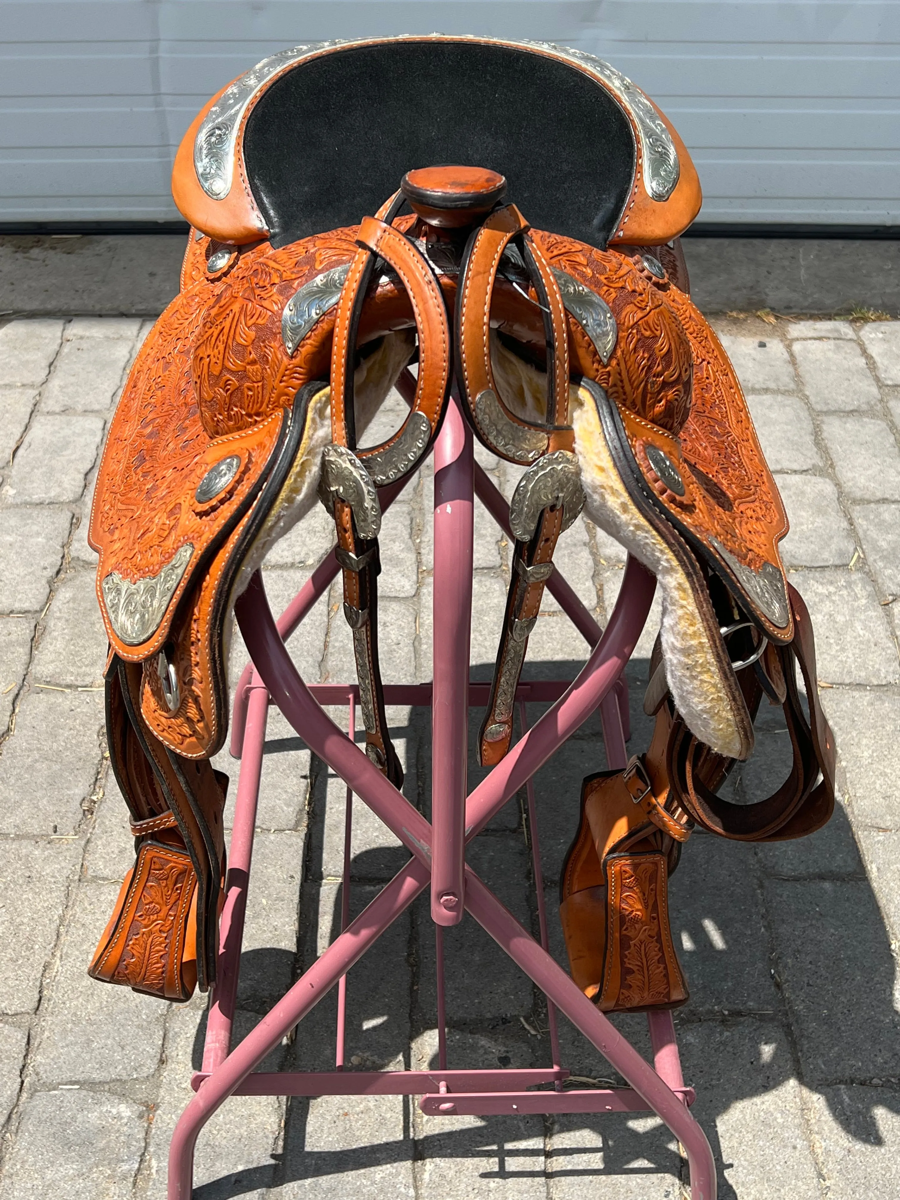 Used Saddlesmith USA 16” Western Show Saddle