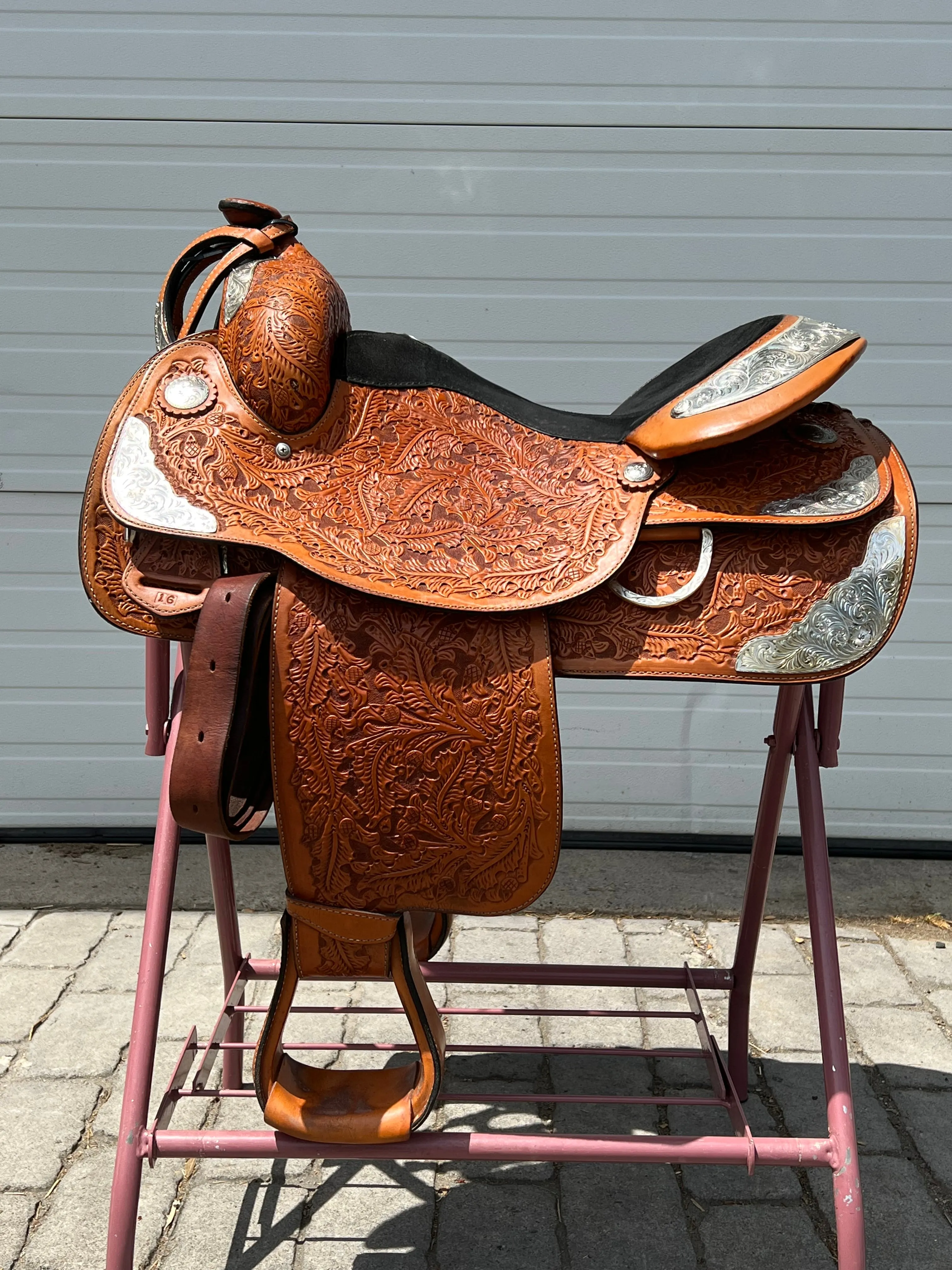 Used Saddlesmith USA 16” Western Show Saddle