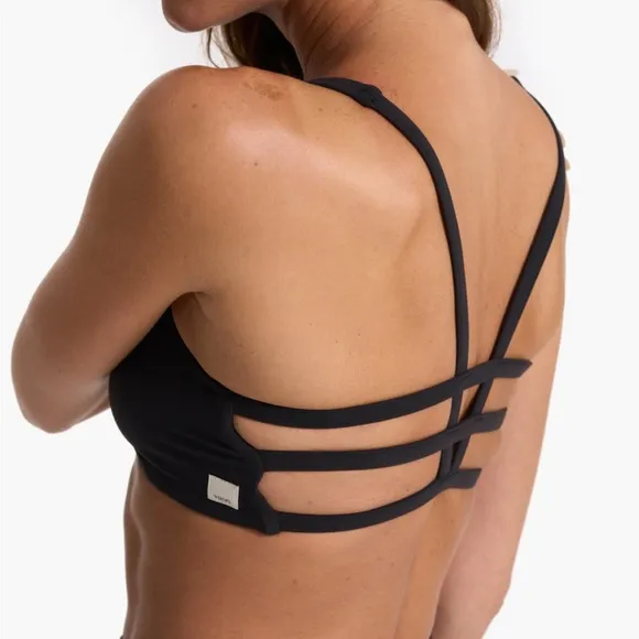 Vuori Yosemite Bra Black Size L NWT