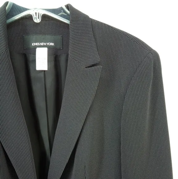 Y2K Jones New York black blazer white dots 8 suit jacket shoulder pads lined